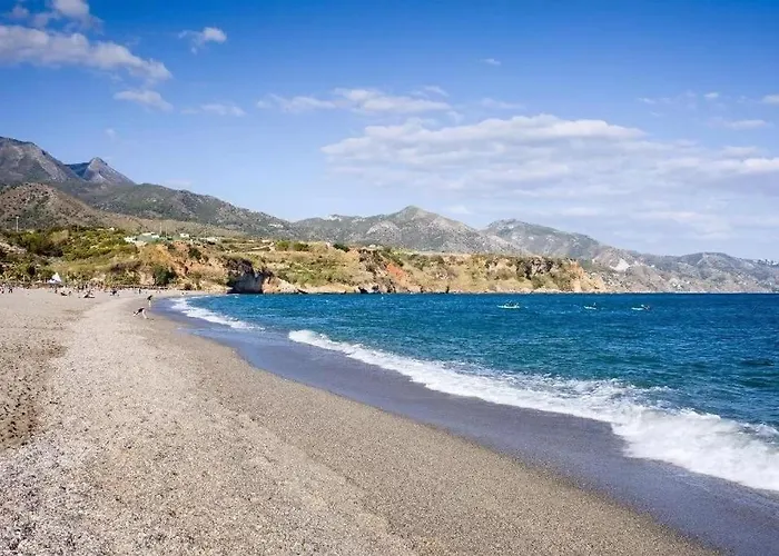 Apartamento En Playa De Burriana Rubarsal Nerja